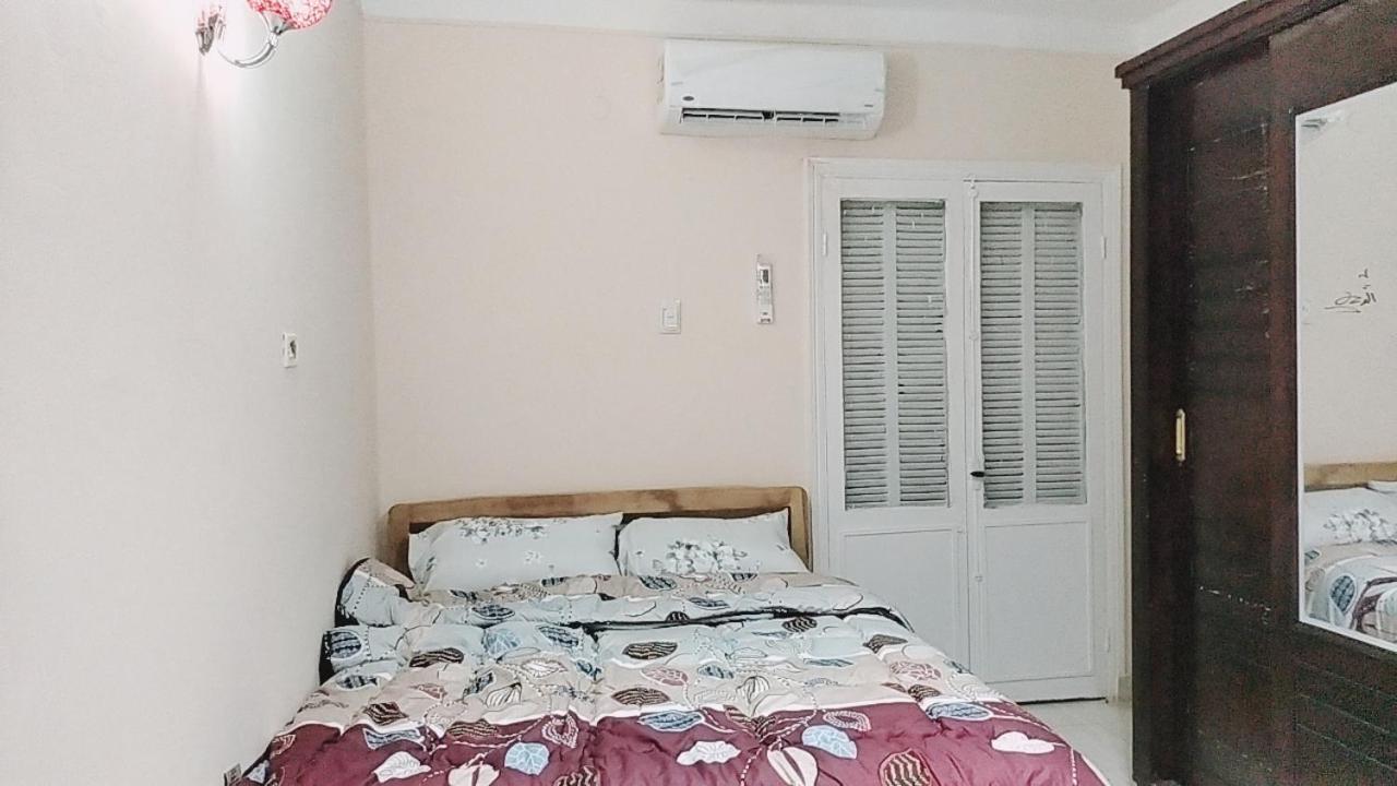 Family Apartment - Next To Abdeen Palace And Museum Cairo Exterior photo